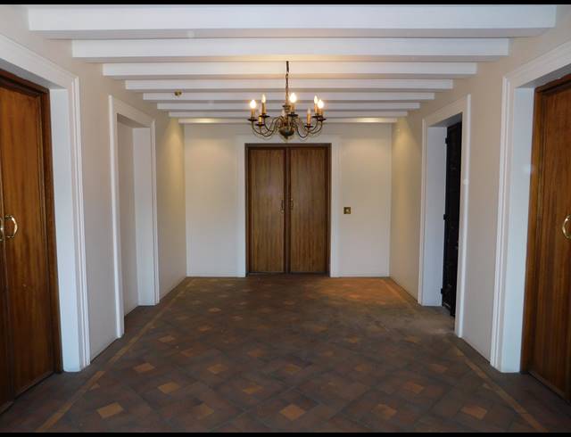 250M² OFFICE TO LET IN PARKTOWN